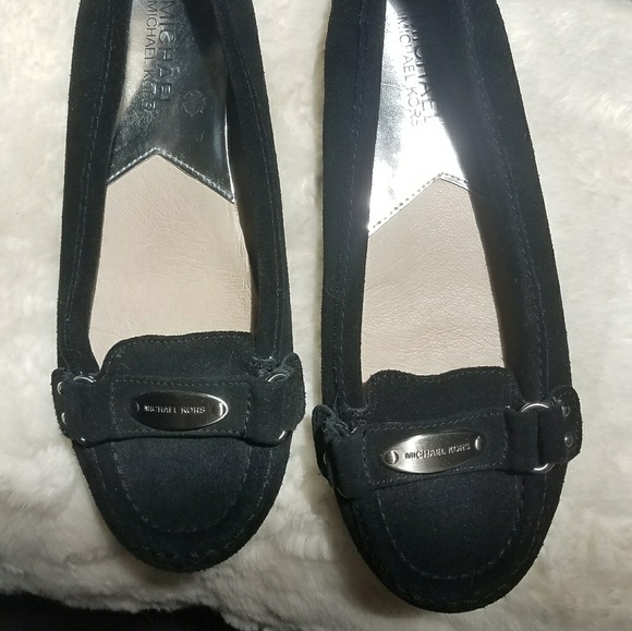 Michael Kors Black with Silver flats - Picture 1 of 6
